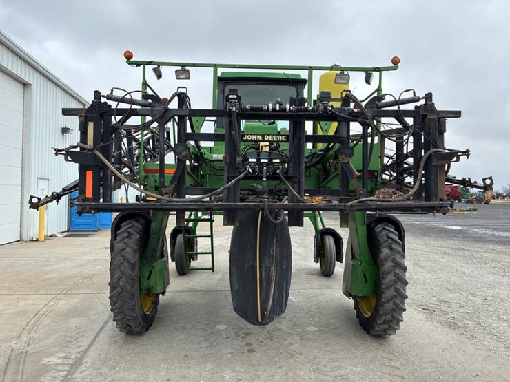 2000-john-deere-6700-image-5