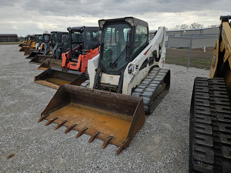 2020-bobcat-t770-image-24
