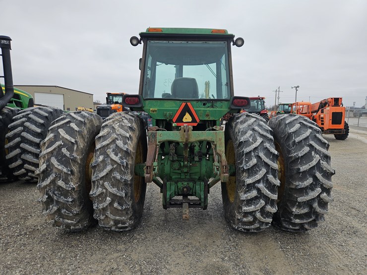 1977-john-deere-4630-image-12