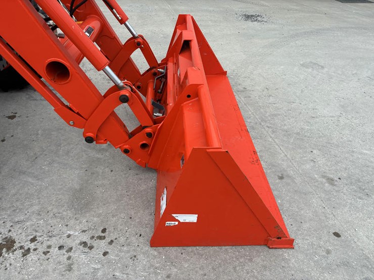 2024-kubota-m6-131-image-25