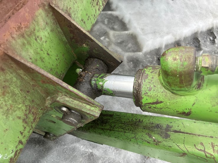 john-deere-158-image-10