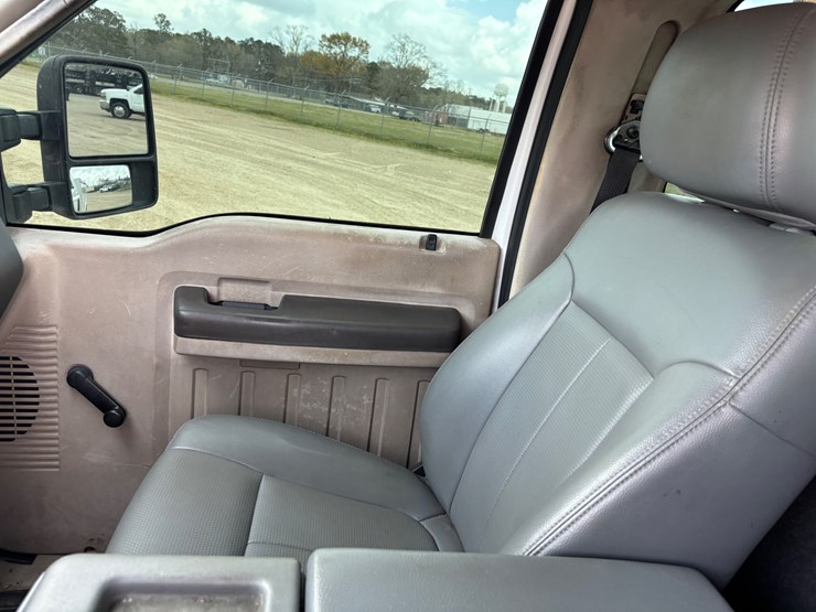 2010-ford-f250-image-11