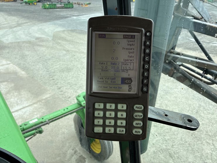 2000-john-deere-6700-image-60