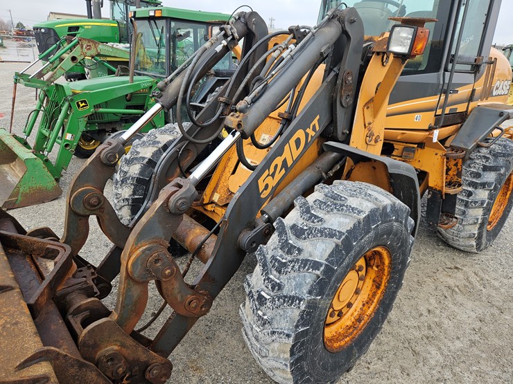 2004-case-521d-image-6