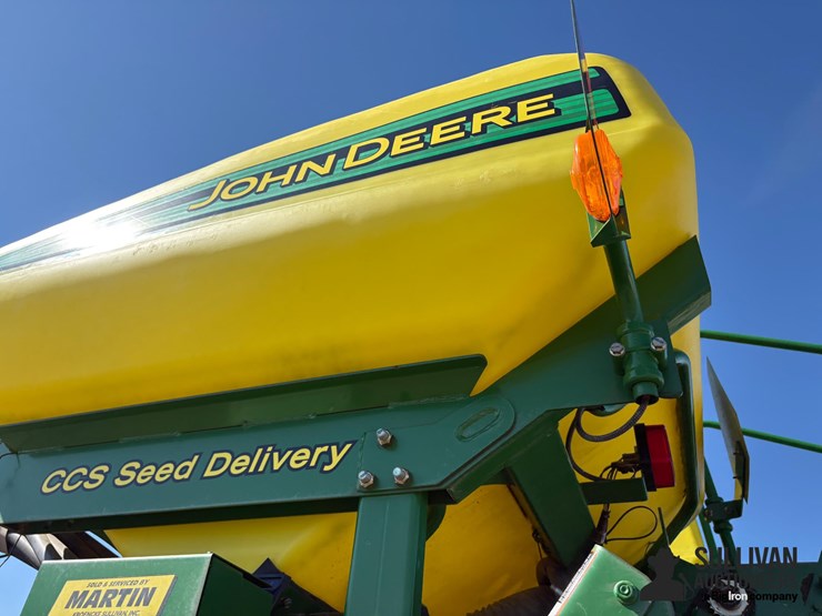 2010-john-deere-1770nt-image-19