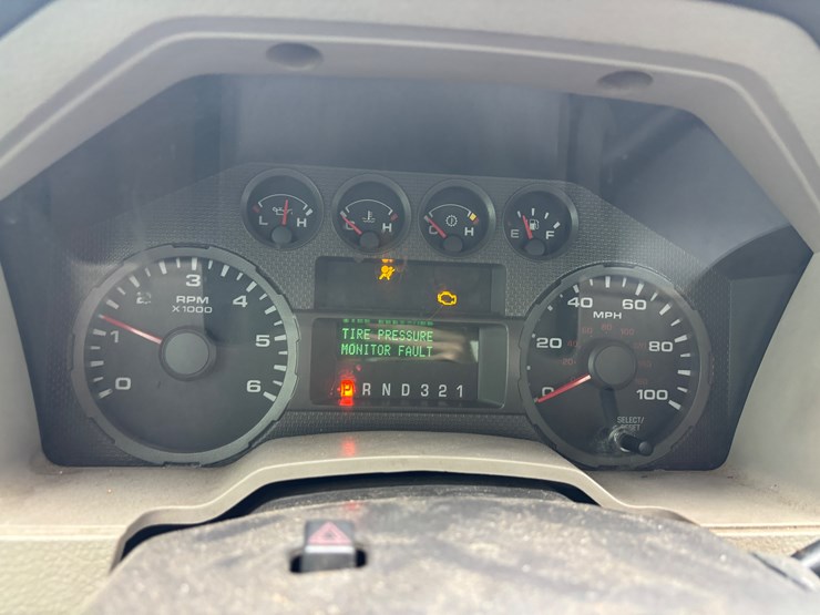 2010-ford-f250-image-9