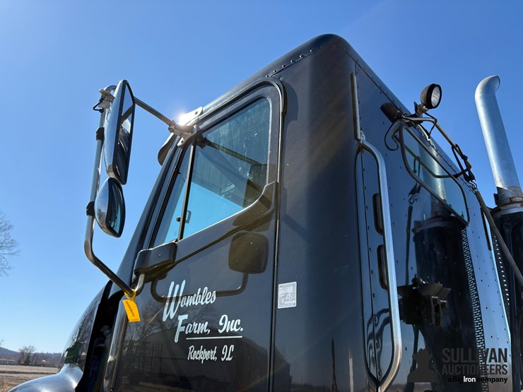 2006-freightliner-columbia-112-t/a-day-cab-truck-tractor-image-19