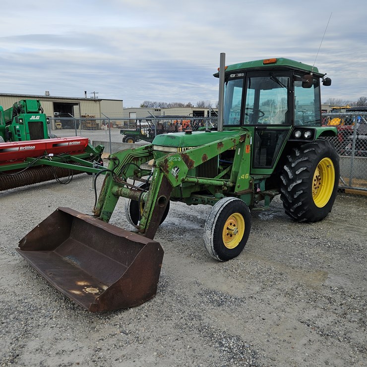 1983 JOHN DEERE 2350