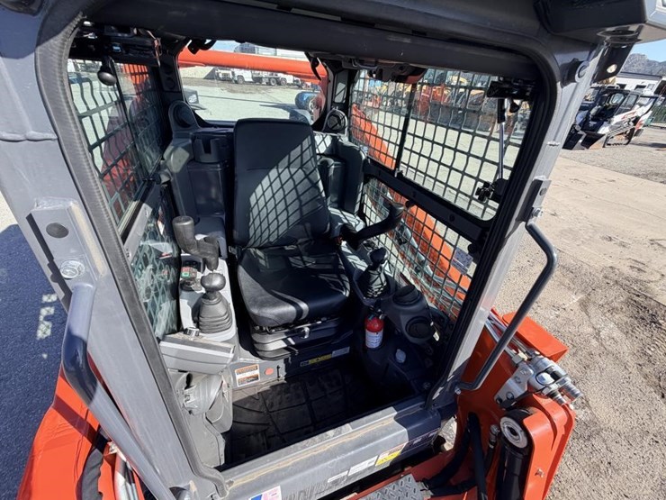 2024-kubota-svl75-3-image-10