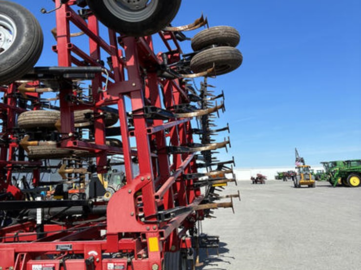 case-ih-200-image-24