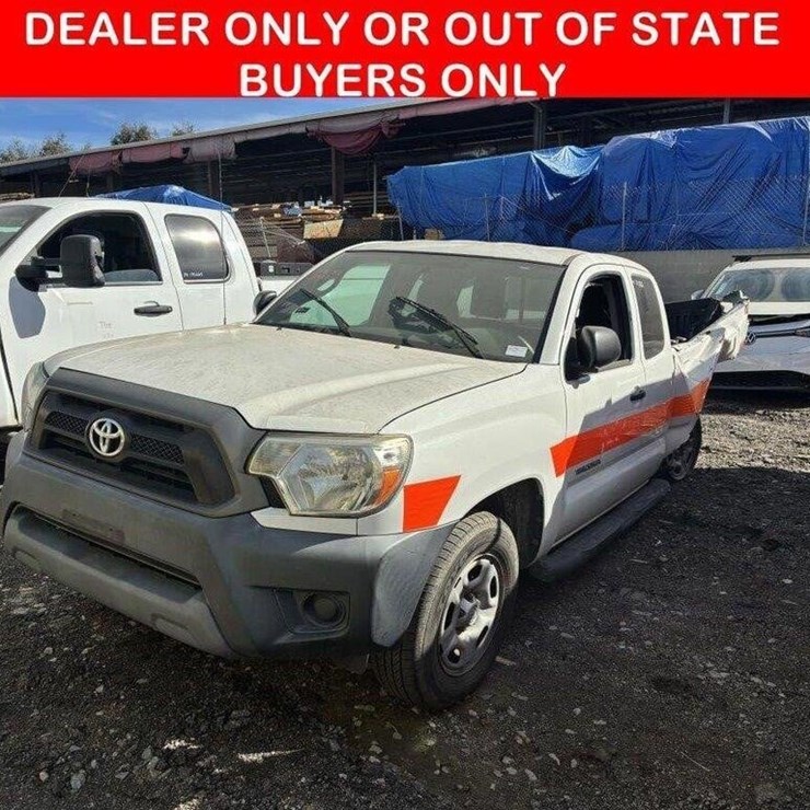 2013 TOYOTA TACOMA
