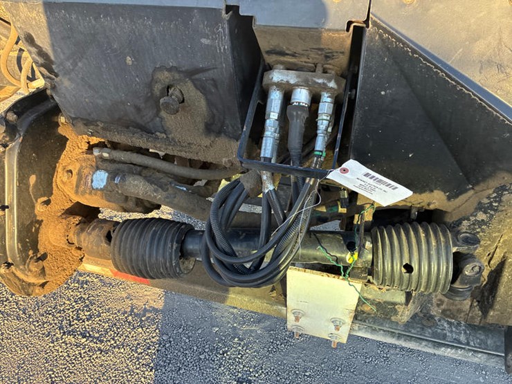 2010-mac-don-fd70-image-28