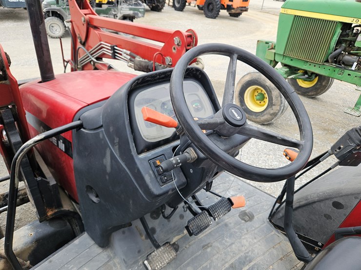 2003-case-ih-jx100u-image-16