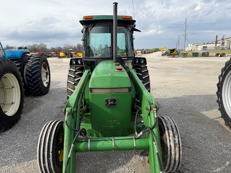 john-deere-2950-image-3