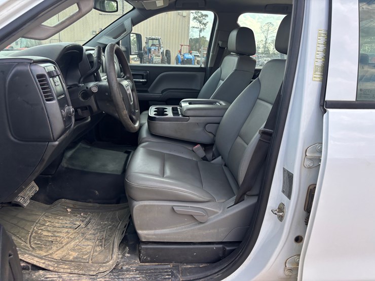 2020-gmc-3500hd-image-14