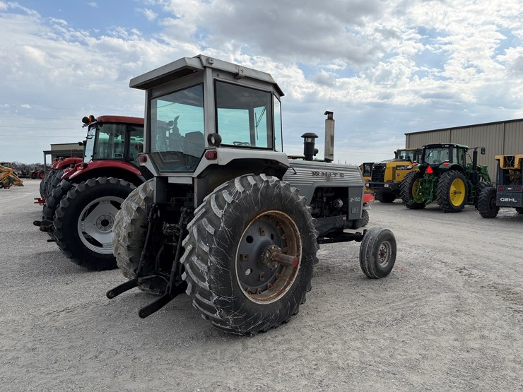 1977-white-2-155-image-5