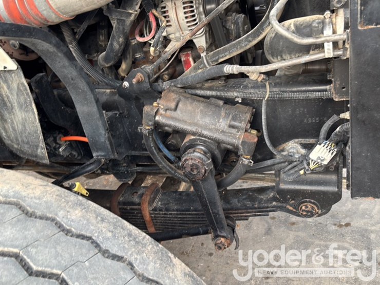 2007-international-7600-image-47