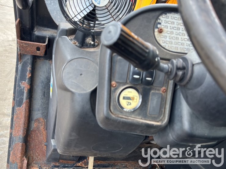 2017-jcb-509-42-image-35