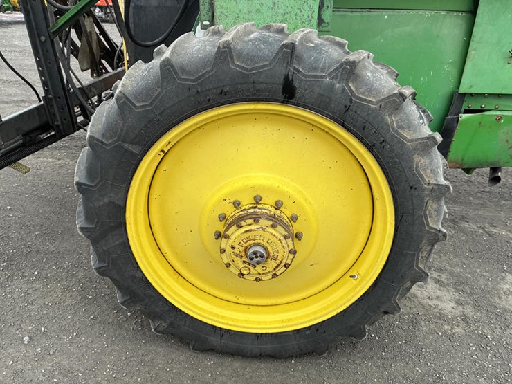 1993-john-deere-6500-image-35