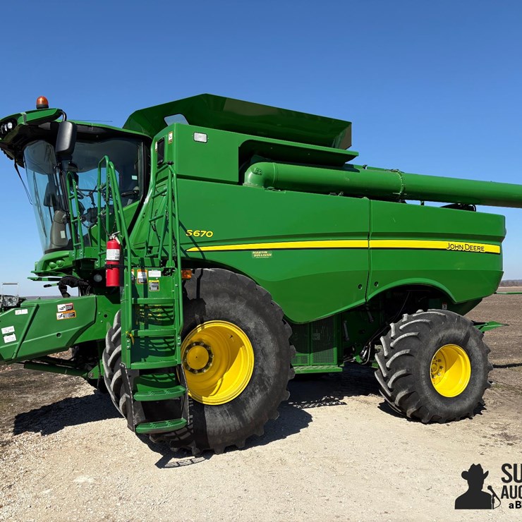 2015 JOHN DEERE S670