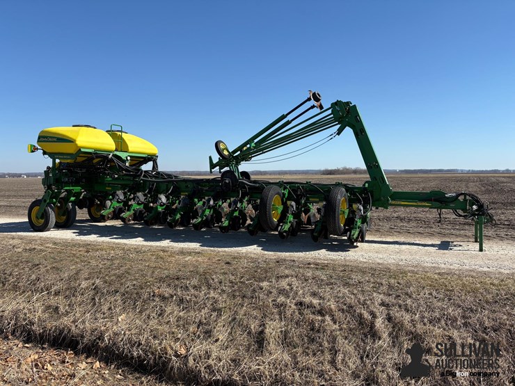 2010-john-deere-1770nt-image-3