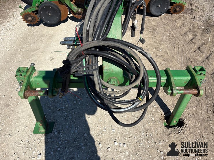 2010-john-deere-1770nt-image-12