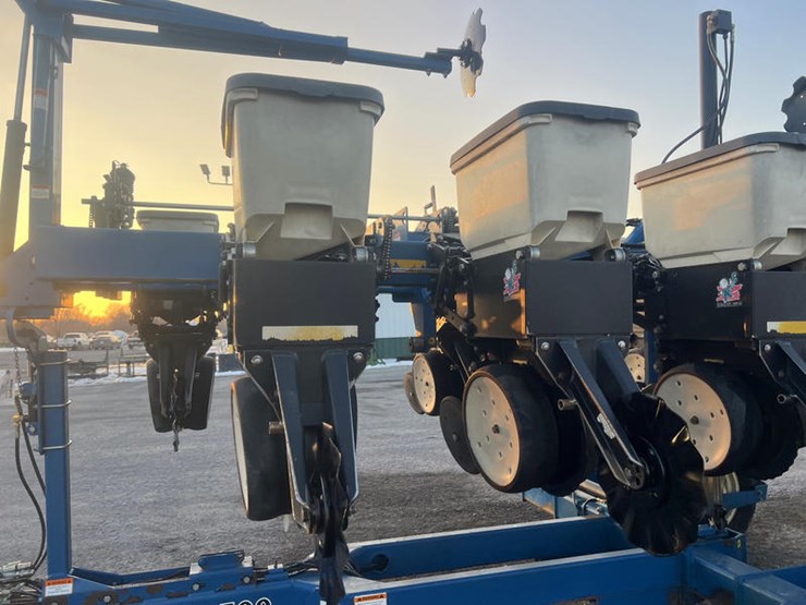 2004-kinze-3500-image-20