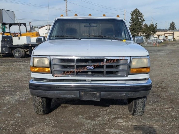 1995-ford-f350-xlt-image-2