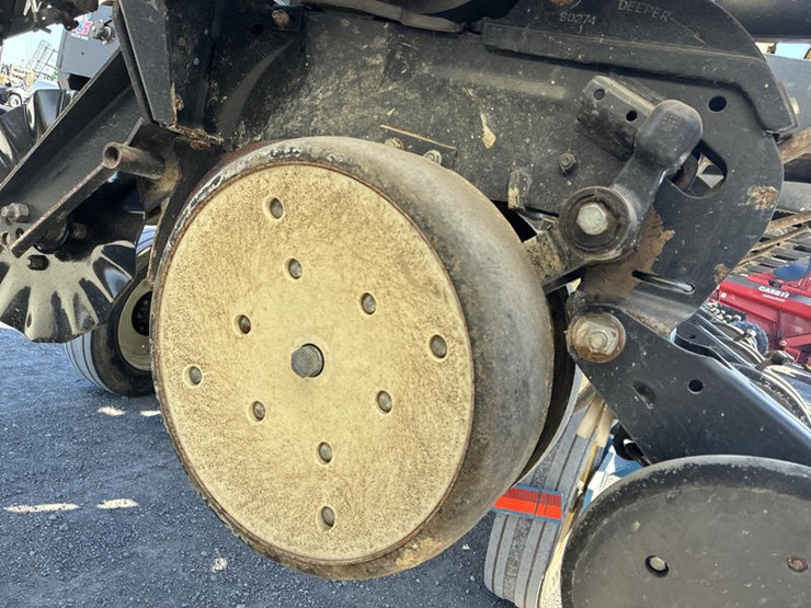 2006-kinze-3600-image-43