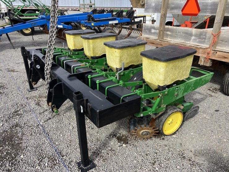 john-deere-7000-image-7