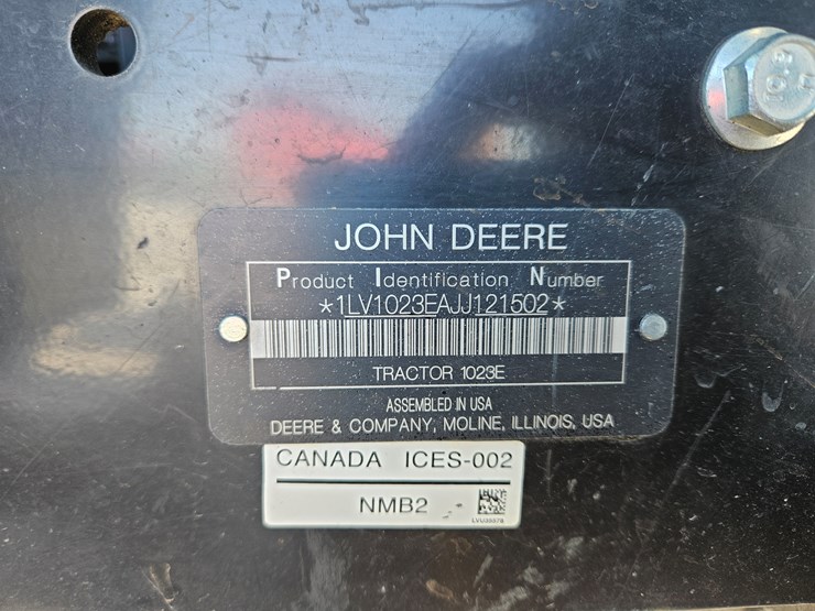 2018-john-deere-1023e-image-24