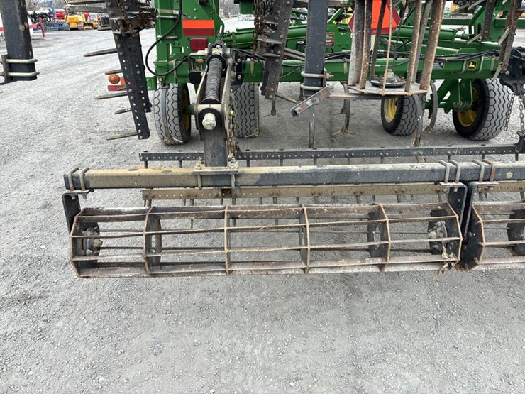 john-deere-2310-image-47