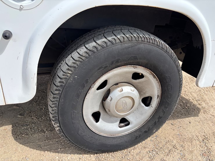 2010-ford-f250-image-18