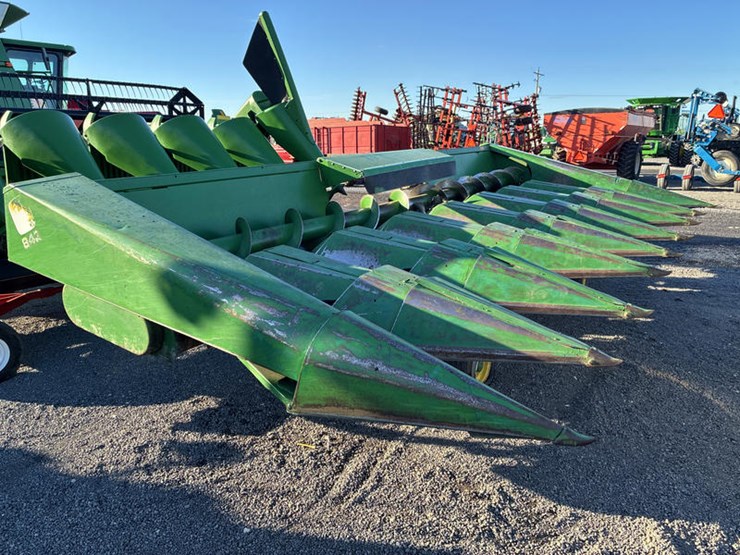 john-deere-843-image-1