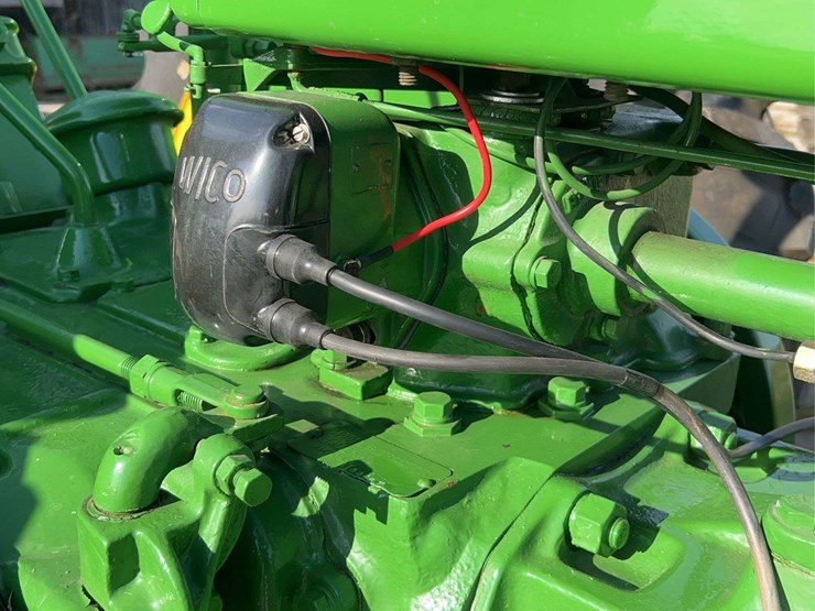 john-deere-model-b-image-30