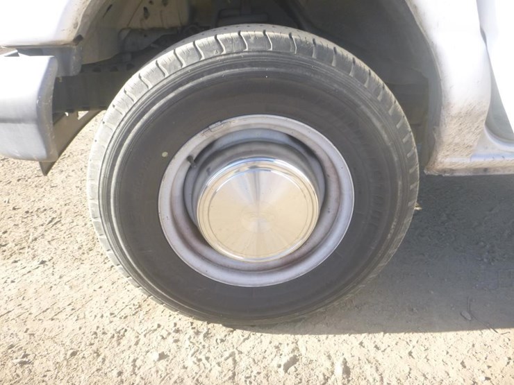 2006-ford-e250-image-14