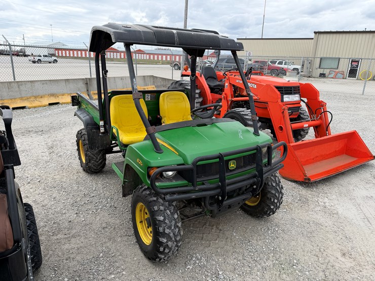 john-deere-gator-image-14