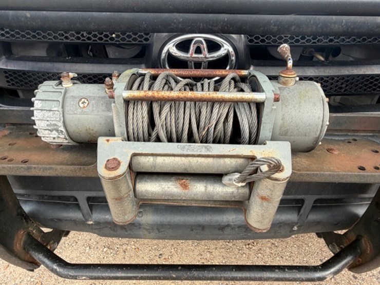 2010-toyota-tundra-image-15