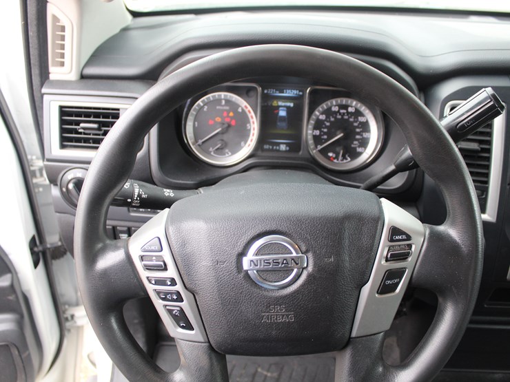 2017-nissan-titan-image-9