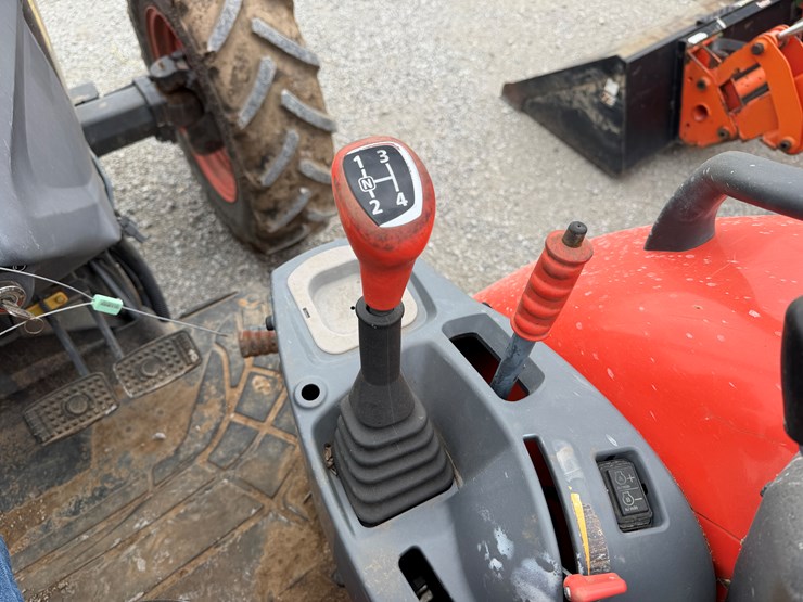 2018-kubota-m5-111-image-14