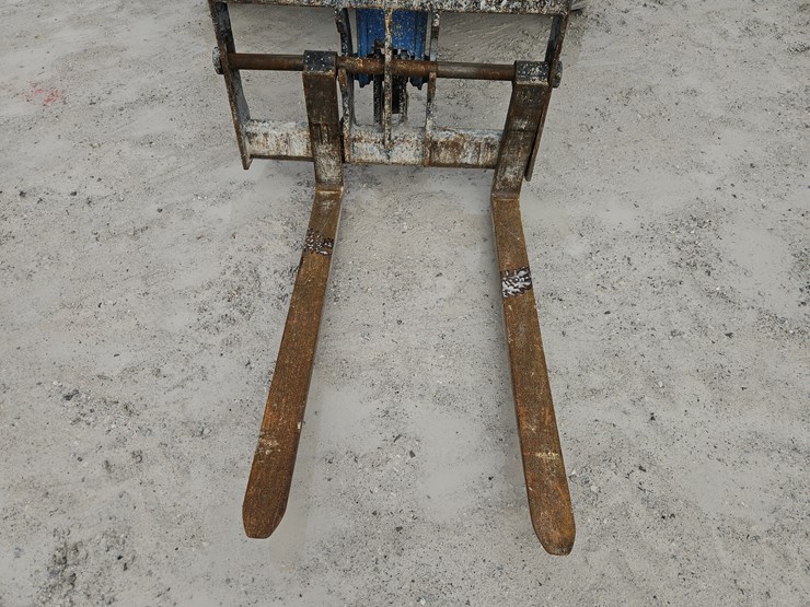 2012-genie-gth1056-image-3