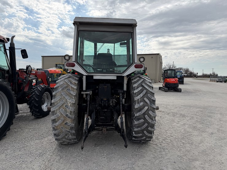 1977-white-2-155-image-6