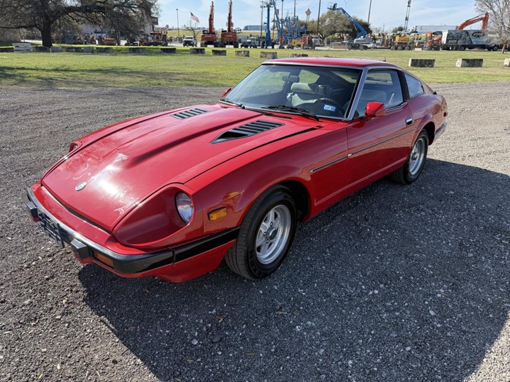 #331-•-1983-nissan-datsun-280zx-image-2