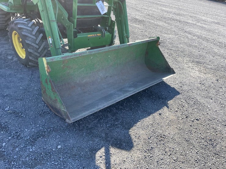 john-deere-4200-image-3