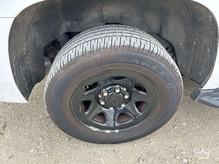 2020-chevrolet-tahoe-image-27