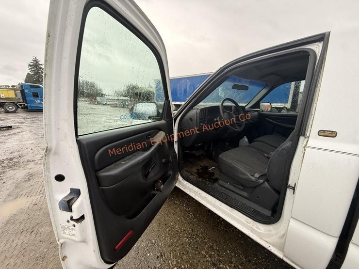 2000-chevrolet-silverado-1500-image-22