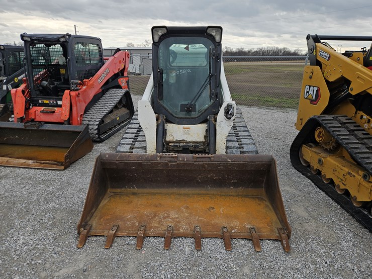 2020-bobcat-t770-image-2