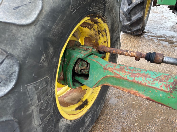 john-deere-3155-image-9