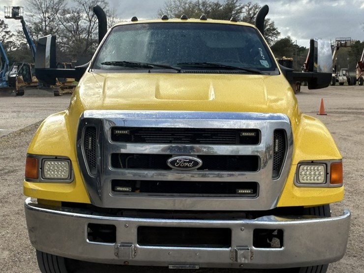2007-ford-f650-image-8