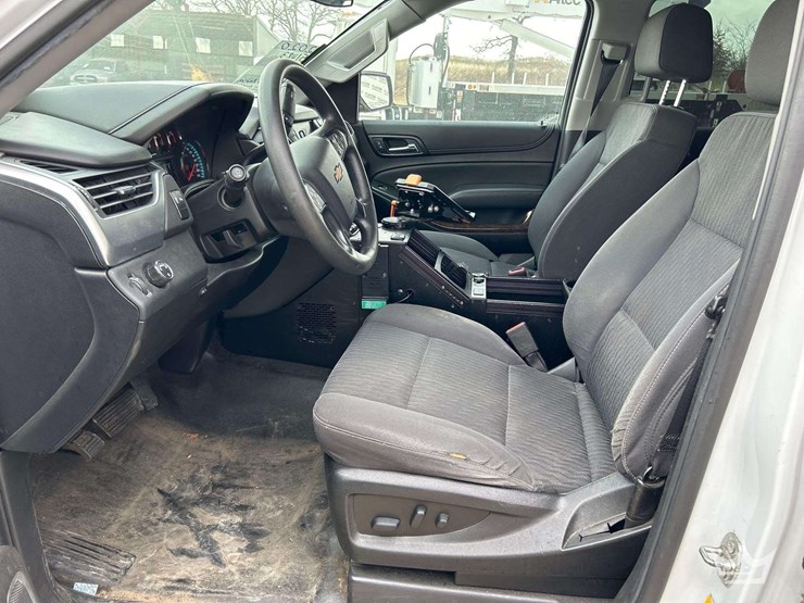 2020-chevrolet-tahoe-image-12